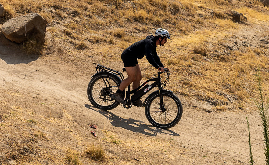 Differences Between Fat-Tire E-bikes & Mountain E-bikes